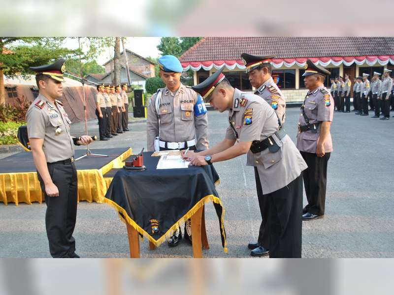 2 Kapolsek Jajaran Polres Bojonegoro Dimutasi