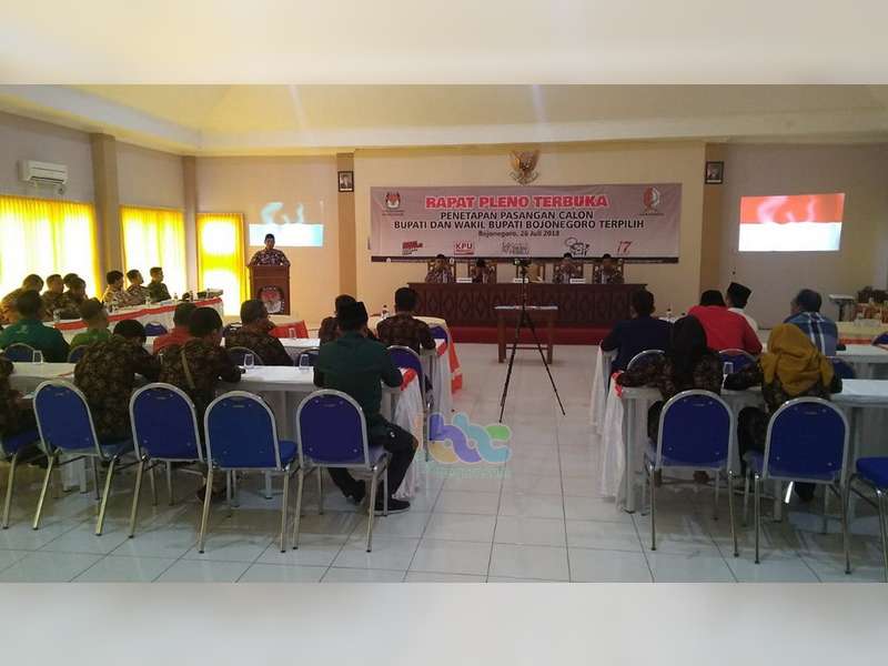 KPU Tetapkan Anna-Wawan Sebagai Paslon Bupati dan Wakil Bupati Bojonegoro Terpilih