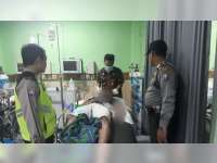 Tabrakan Motor di Kanor Bojonegoro, Seorang Pengendara Luka Berat