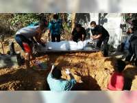 Jasad Terbakar Tanpa Identitas Yang Ditemukan di Blora, Dimakamkan