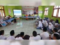 EMCL Belajar Energi Migas Bareng Siswa SMA Islam Gayam