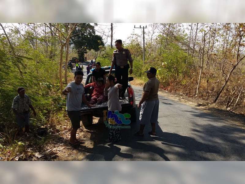 Diserempet Truk, Pembonceng Motor di Gondang Bojonegoro Alami Patah Tulang Kaki