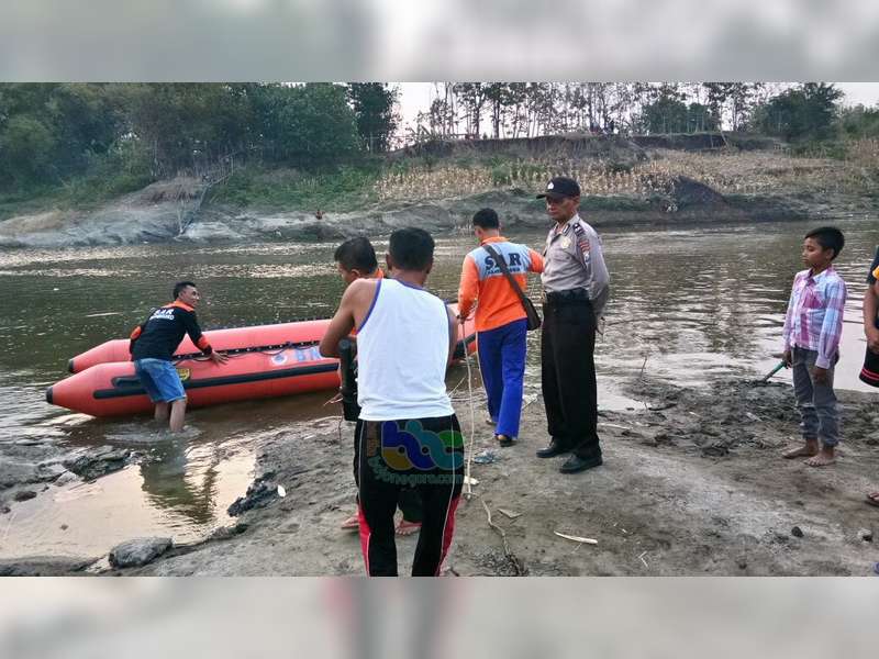 Seorang Pelajar Asal Ledokkulon Bojonegoro Dilaporkan Tenggelam di Sungai Bengawan Solo