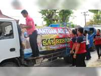 Sat Reskrim Polres Bojonegoro Distribusikan Air Bersih pada Warga Terdampak Kekeringan