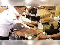 Kedapatan Membawa Air Zam Zam, Koper Jamaah Haji Asal Bojonegoro Dibongkar