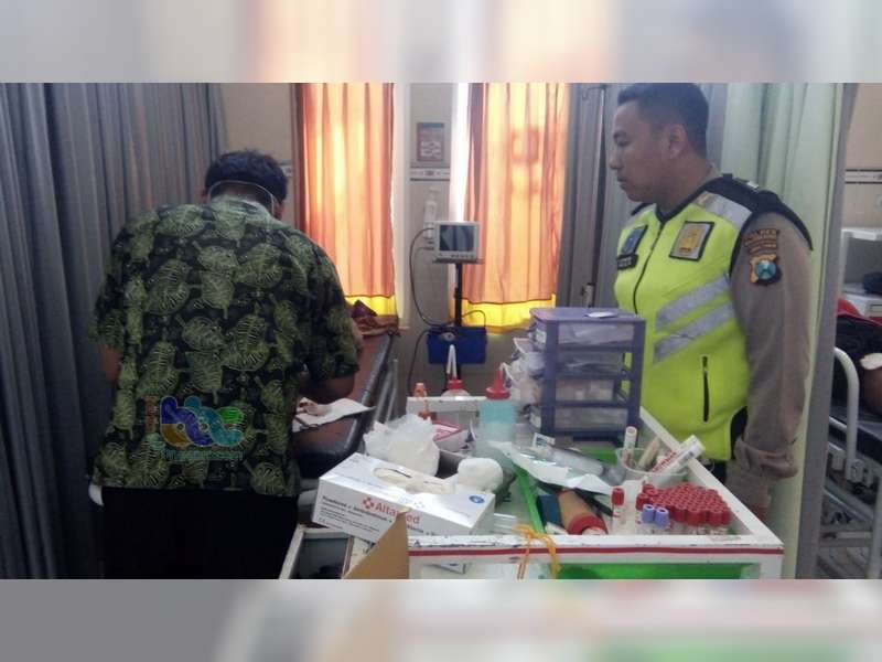 Ditabrak Motor Saat Menyeberang Jalan, Seorang Nenek di Kalitidu Bojonegoro Luka-Luka