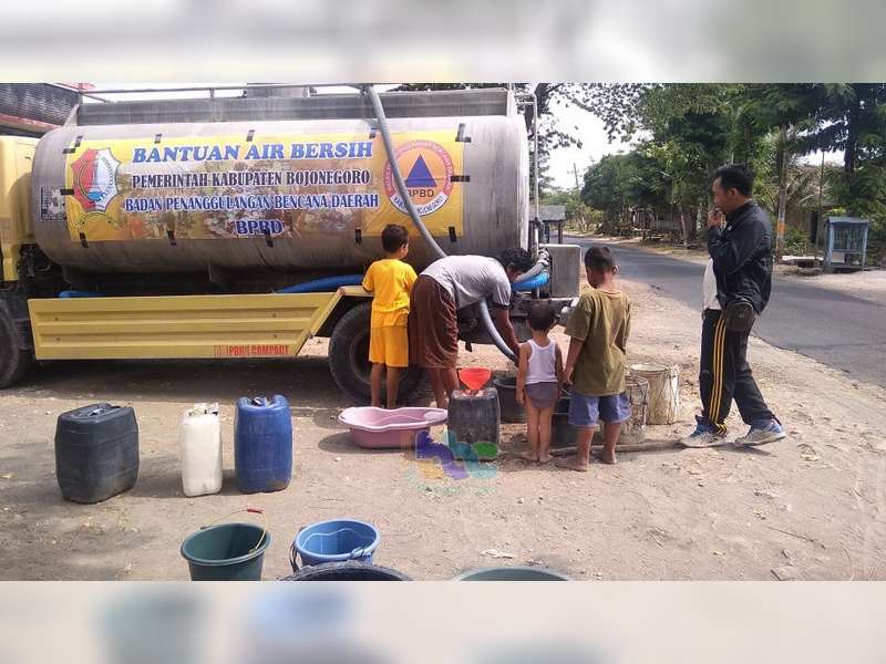 Hingga Pertengahan September, BPBD Bojonegoro Sudah Salurkan 80 Rit Bantuan Air Bersih