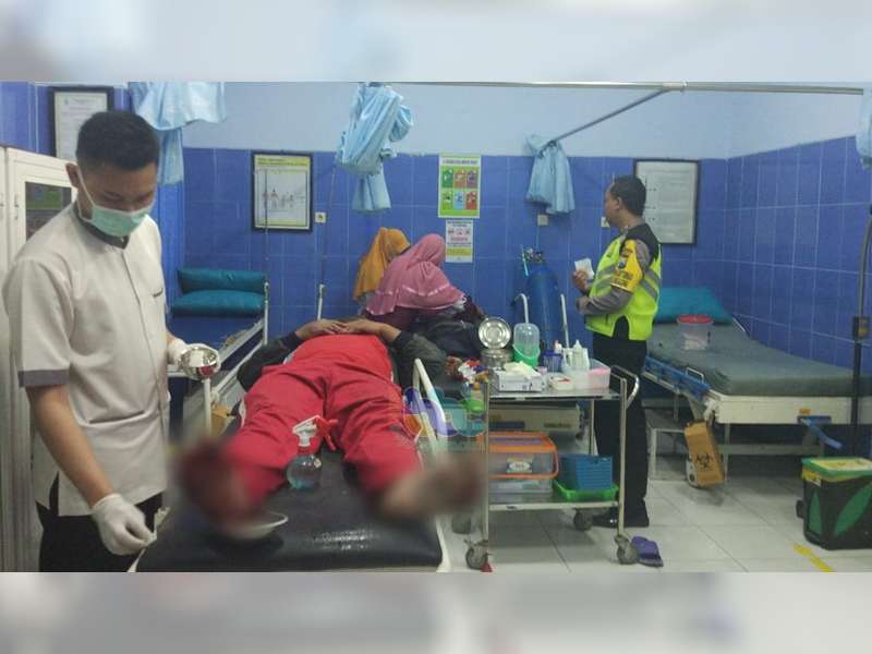 Tabrakan Motor di Baureno Bojonegoro Kedua Pengendara Luka-Luka