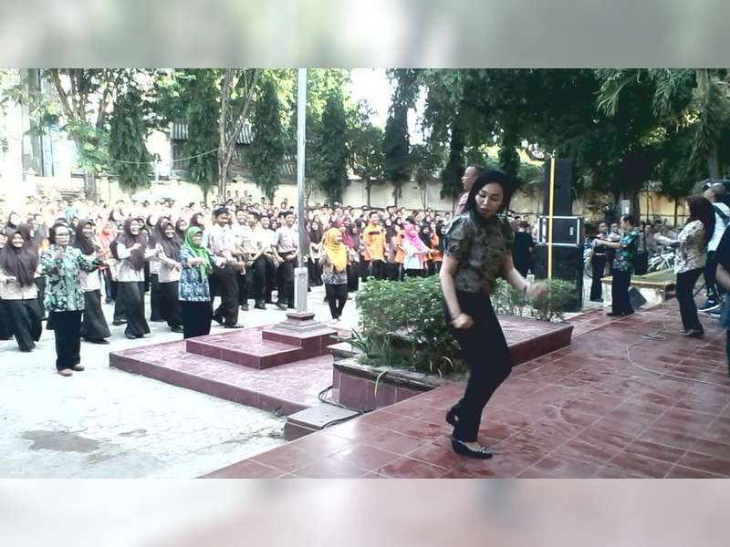 Viral, Senam Goyang Dayung di Kalangan Pelajar Tuban