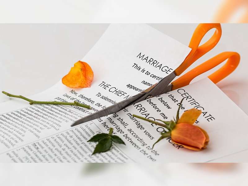 Menjaga Gejolak Medsos di Tengah Maraknya Angka Perceraian