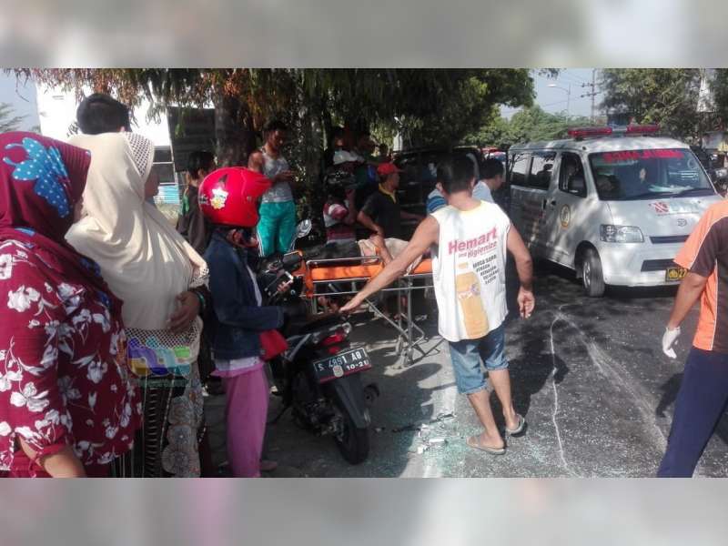 Kecelakaan Beruntun di Bojonegoro, Dua Orang Luka-Luka