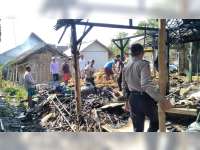 Kebakaran Rumah di Kedungadem Bojonegoro, Seorang Warga Alami Luka Bakar