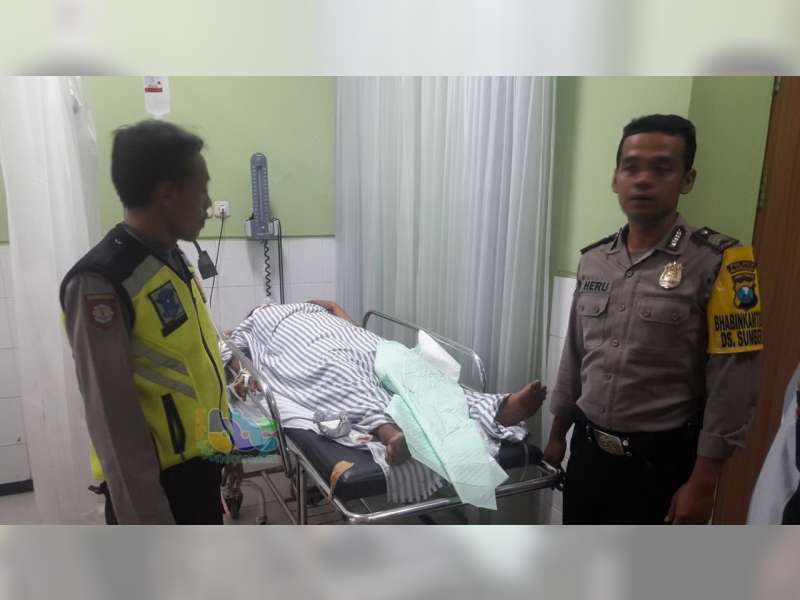 Tabrak Mobil Yang Hendak Belok, Pemotor di Margomulyo Bojonegoro Luka-Luka