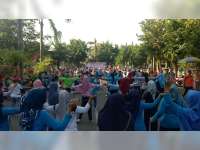 Ribuan Warga Ikuti Senam Dayung di Area CFD Alun-Alun Bojonegoro