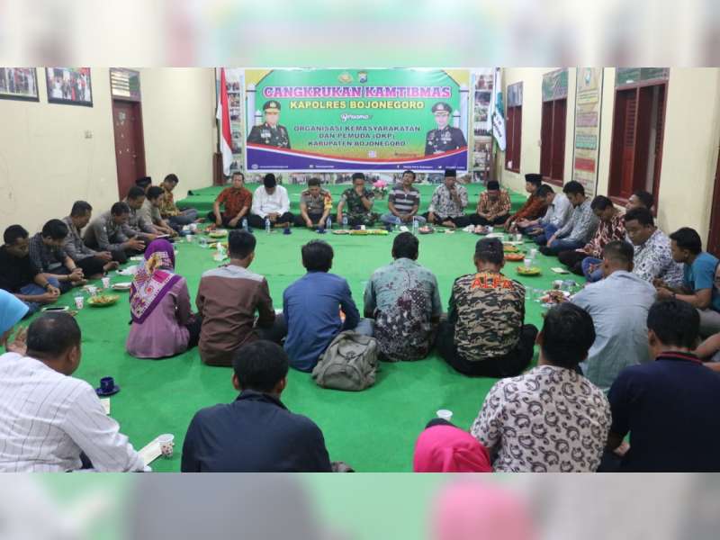 Kapolres Bojonegoro Gelar Cangkrukan Kamtibmas Bersama OKP