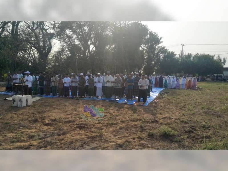 Kemarau Panjang, Ratusan Warga Jenu Tuban Gelar Salat Meminta Hujan