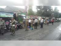 Satpol PP Laksanakan Penertiban Pedagang Lesehan Pasar Kota Bojonegoro