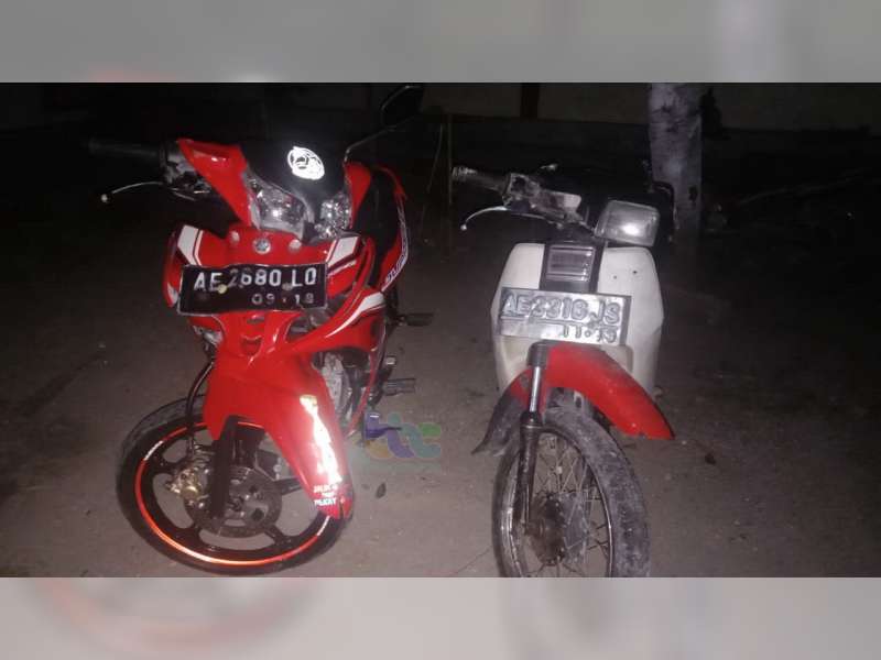 Tabrakan Motor di Margomulyo Kedua Pengendara Alami Luka-Luka