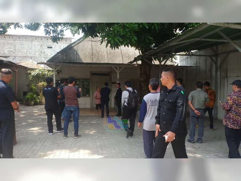 Kurator Lakukan Tindakan Pengosongan Aset Pailit Perusahaan Rokok 369