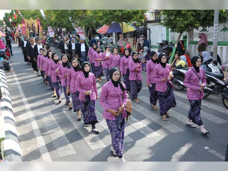 Kirab Hari Jadi Kabupaten Tuban Ke 725 untuk Melestarikan Budaya