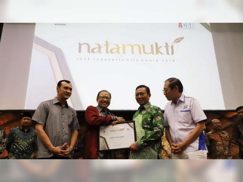 Berhasil Dorong UMKM, Pemkab Tuban Raih Penghargaan Natamukti