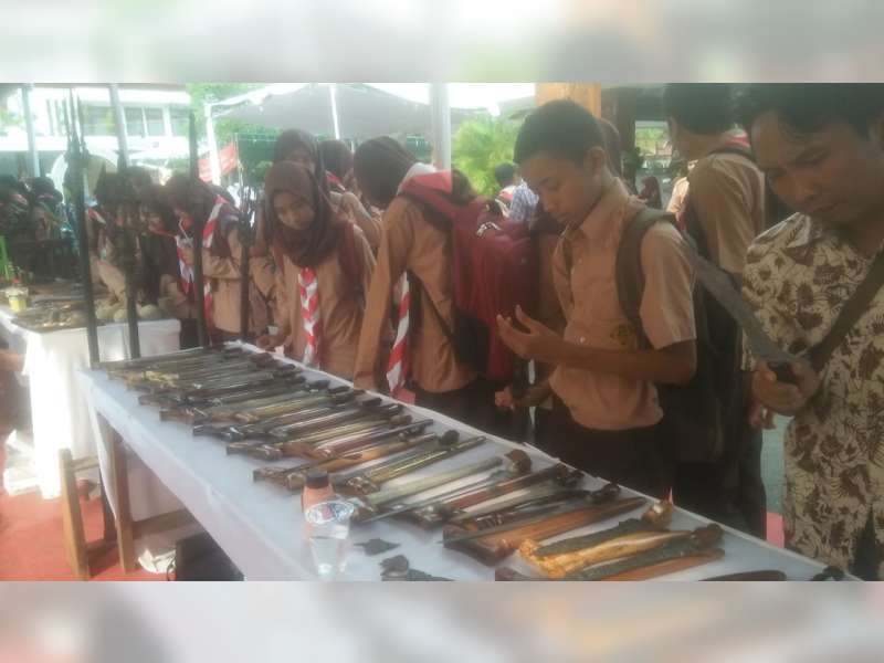 Pelajar di Bojonegoro Ikuti Edukasi Tosan Aji pada Gelaran Festival Pusaka Nusantara 2018