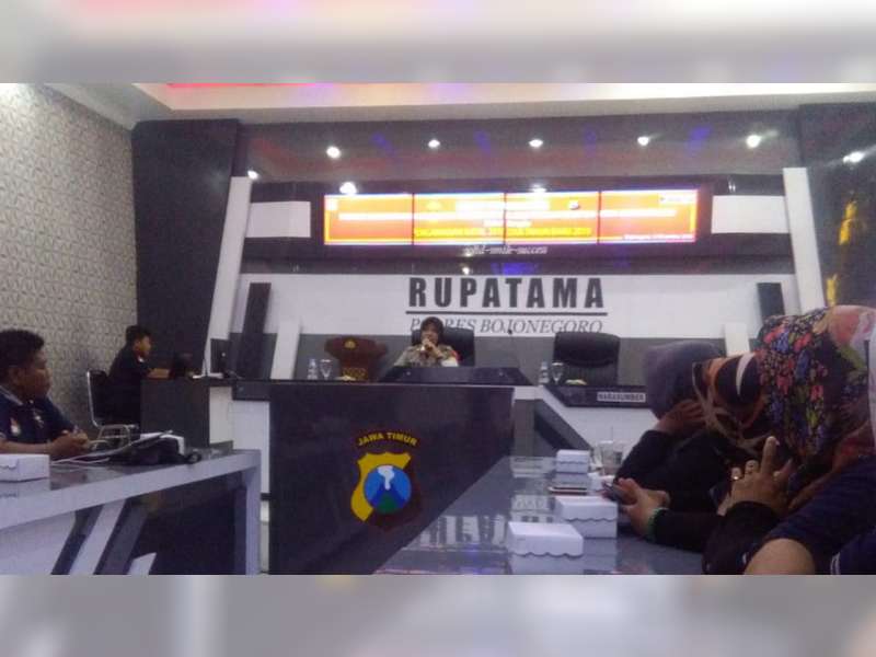 Cegah Hoax di Medsos, Polres Bojonegoro Gelar Diskusi bersama Admin Grup Facebook