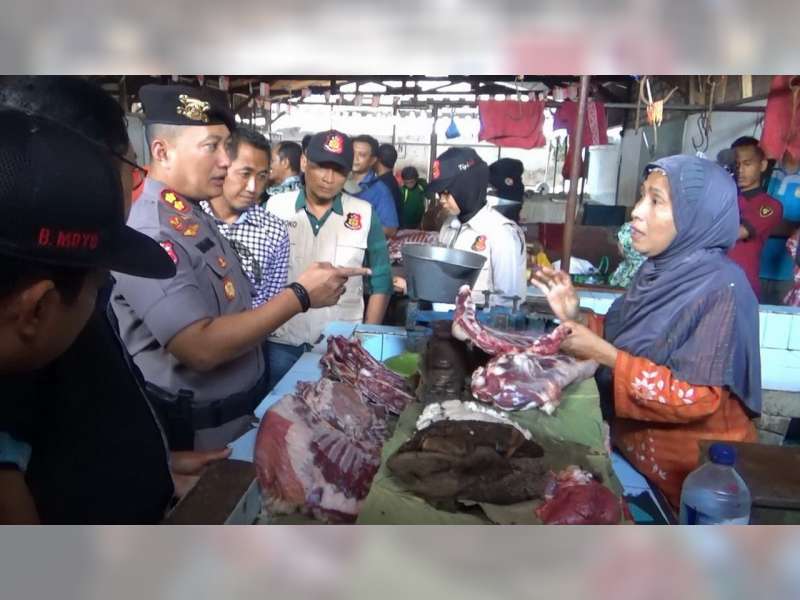 Jelang Natal dan Tahun Baru, Satgas Pangan Tuban Sidak Pasar Tradisional