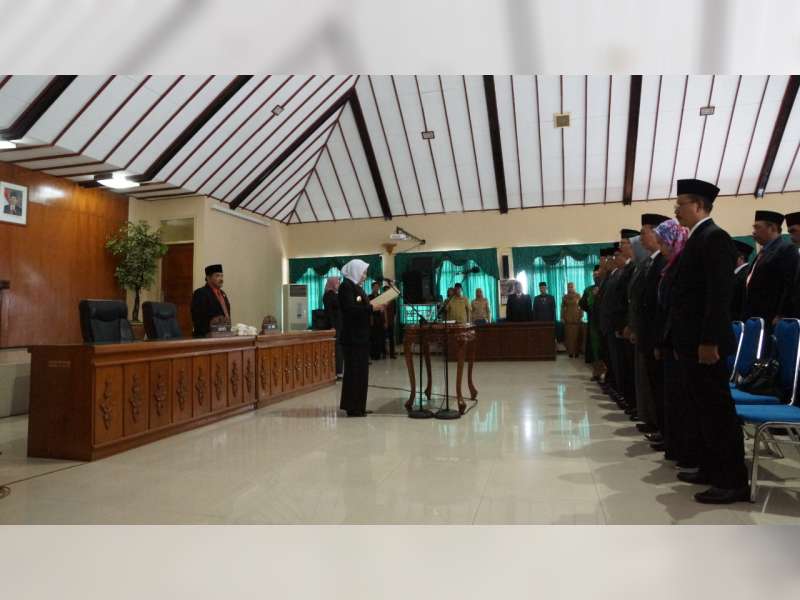 Untuk Pertama Kali, Bupati Lantik 35 Pejabat Eselon di Lingkungan Pemkab Bojonegoro