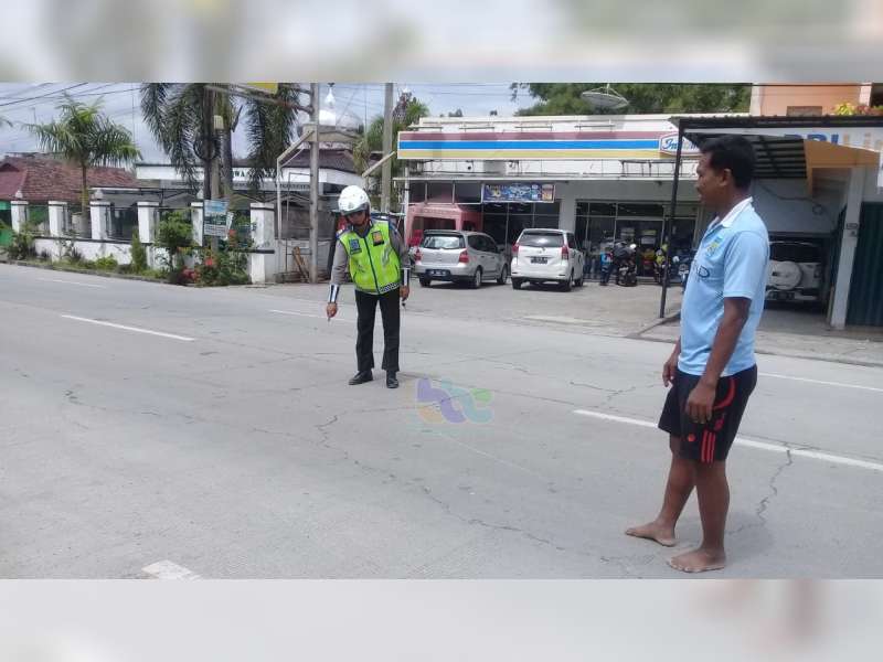 Tabrakan Motor di Ngraho Bojonegoro, Seorang Pengendara Luka Berat