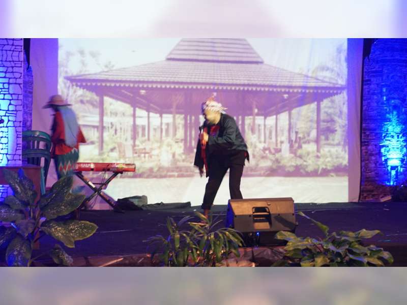 Warga Bojonegoro Perantauan Meriahkan Malam Tahun Baru 2019, dengan Bermain Ludruk