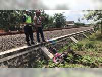 Motor Warga Sumberrejo Bojonegoro Diserempet Kereta Api di Perlintasan Tanpa Palang Pintu