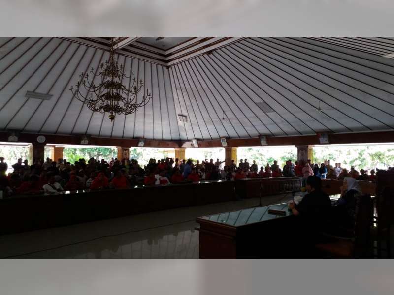 Ratusan Kontraktor Datangi Pemkab Bojonegoro, Tuntut Pembayaran Proyek APBD 2018