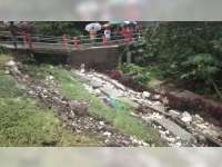 TPT Jalan Poros Kecamatan di Kedungadem Bojonegoro Ambrol