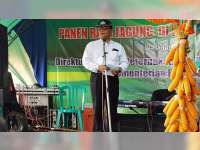 Dirjen PKH Perkenalkan Mesin Pengering Jagung Pada Petani Jagung di Blora