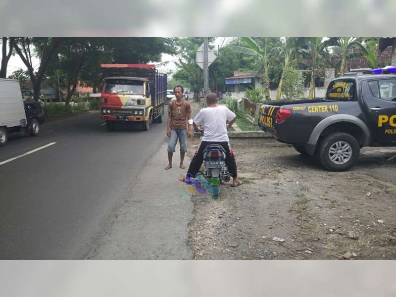 Tabrakan Motor di Baureno Bojonegoro, Seorang Pembonceng Luka Berat