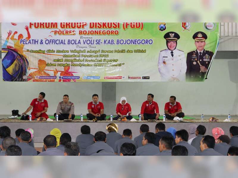 Bupati Buka Acara FGD Bagi Pelatih dan Official Bola Voli se Kabupaten Bojonegoro