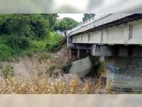 Beton Penyangga Fondasi Jembatan Waduk Pacal di Temayang&nbsp; Bojonegoro Ambrol
