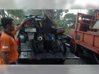 Tabrakan Motor di Balen Bojonegoro, Seorang Pengendara Patah Tulang Kaki
