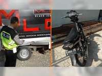 Mendadak Putar Balik, Mobil Boks Ditabrak Motor di Bojonegoro, Pengendara Motor Luka-Luka