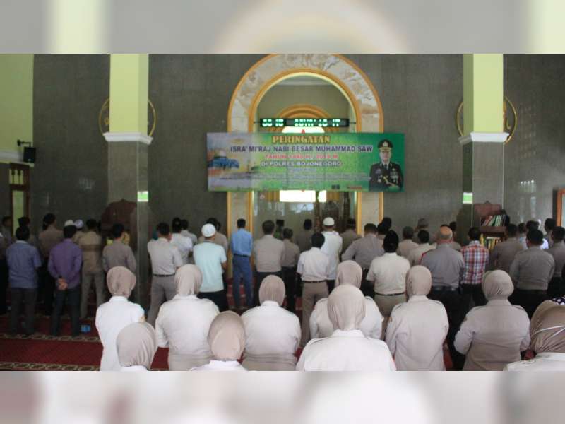Tingkatkan Keimanan Anggota, Polres Bojonegoro Gelar Peringatan Isra Mikraj