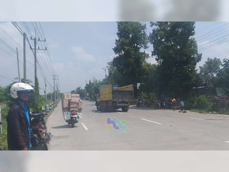 Hendak Menyeberang, Motor Ditabrak Truk di Kalitidu Bojonegoro Satu Orang Meninggal Dunia