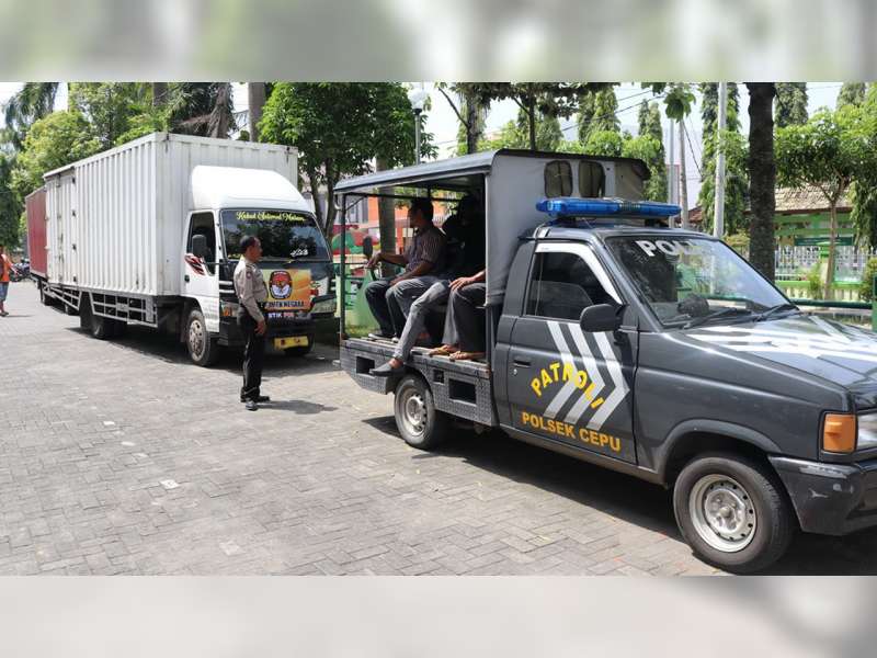 KPU Blora Mulai Distribusikan Logistik Pemilu 2019 ke PPK