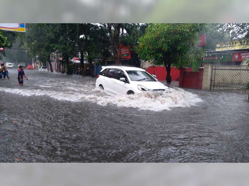 Banjir Kembali Genangani Sejumlah Ruas Jalan di Dalam Kota Bojonegoro