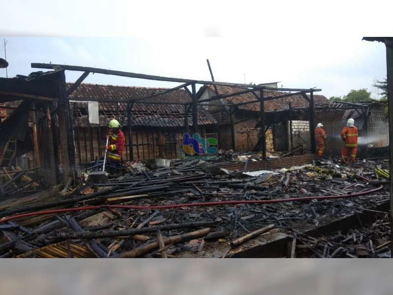 Rumah Milik Warga Balen Bojonegoro Ludes Terbakar, Diduga Akibat Korsleting Listrik