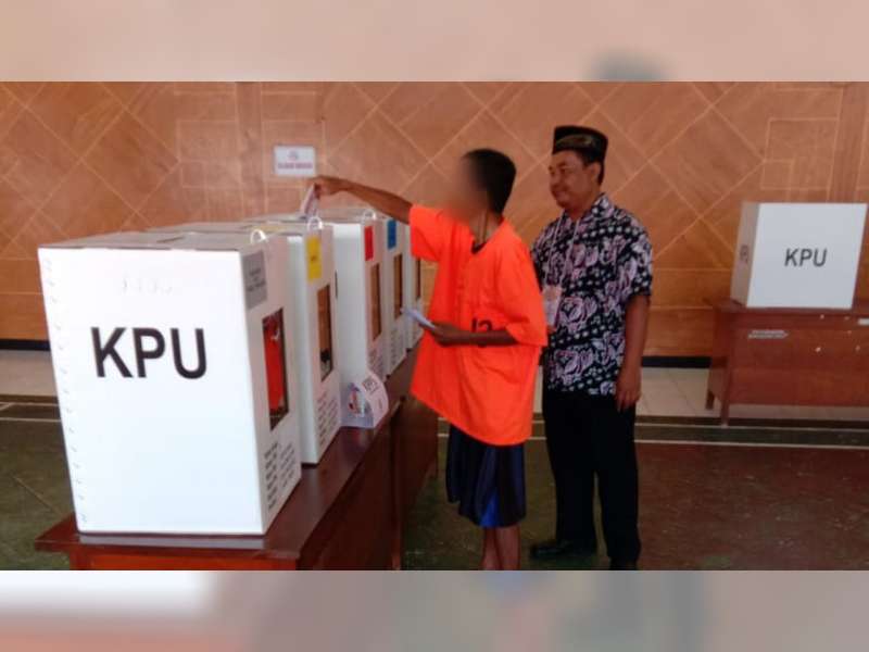 21 Tahanan Polres Bojonegoro Laksanakan Pencoblosan di TPS Lembaga Pemasyarakatan