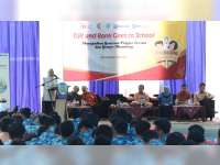 Bupati Hadiri OJK and Bank Goes to School di SMAN 1 Bojonegoro