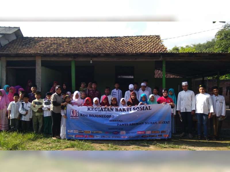 KDS Bojonegoro Gelar Bakti Sosial pada Anak-Anak Yatim Piatu dan Kaum Duafa