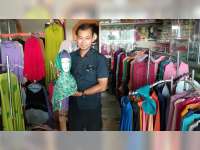 Ramadan Tiba, Omset Penjual Busana Muslim di Blora Meningkat