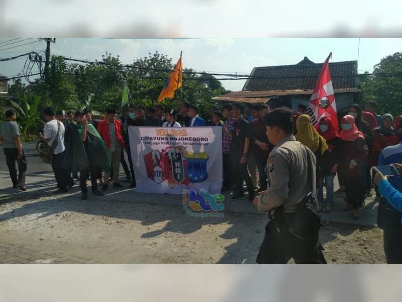 Gelar Aksi Damai, Aliansi Mahasiswa di Bojonegoro Beri Dukungan pada KPU